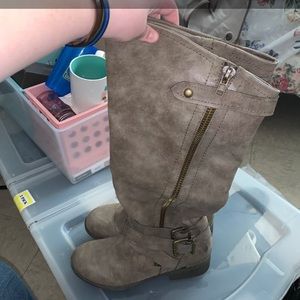 Women’s boots